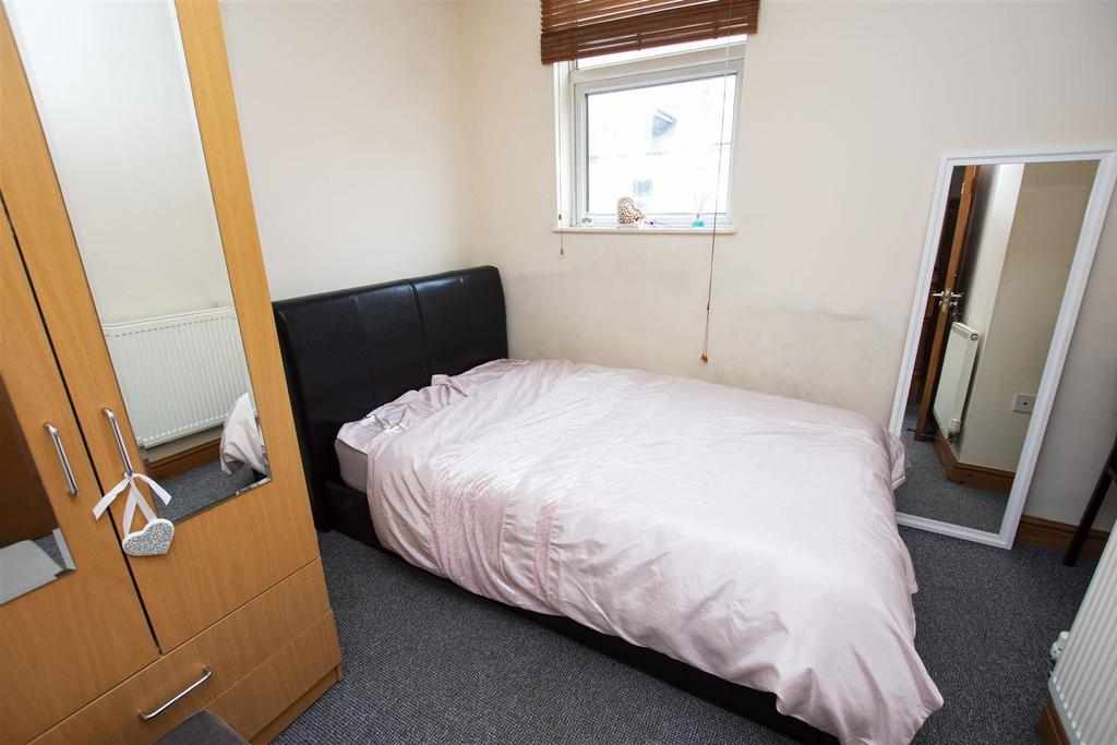 Flat Hubert Road in Birmingham