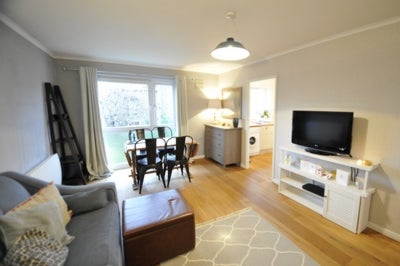 Flat Sunfields Place in Greater London