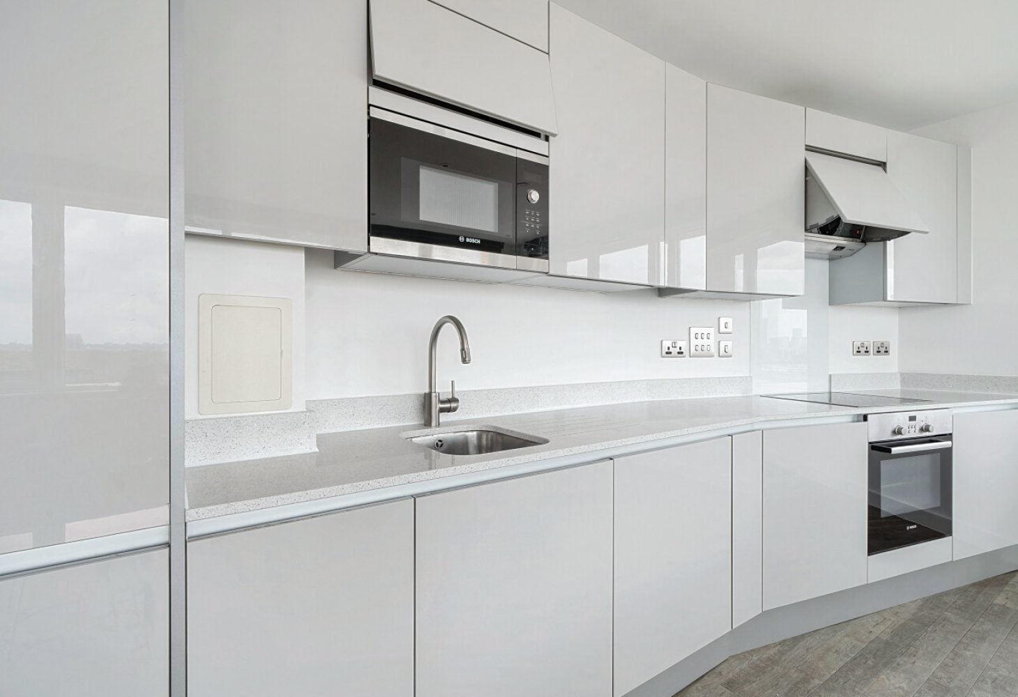 Flat Surrey Quays Road in Greater London