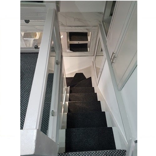 Flat Morrish Road in London