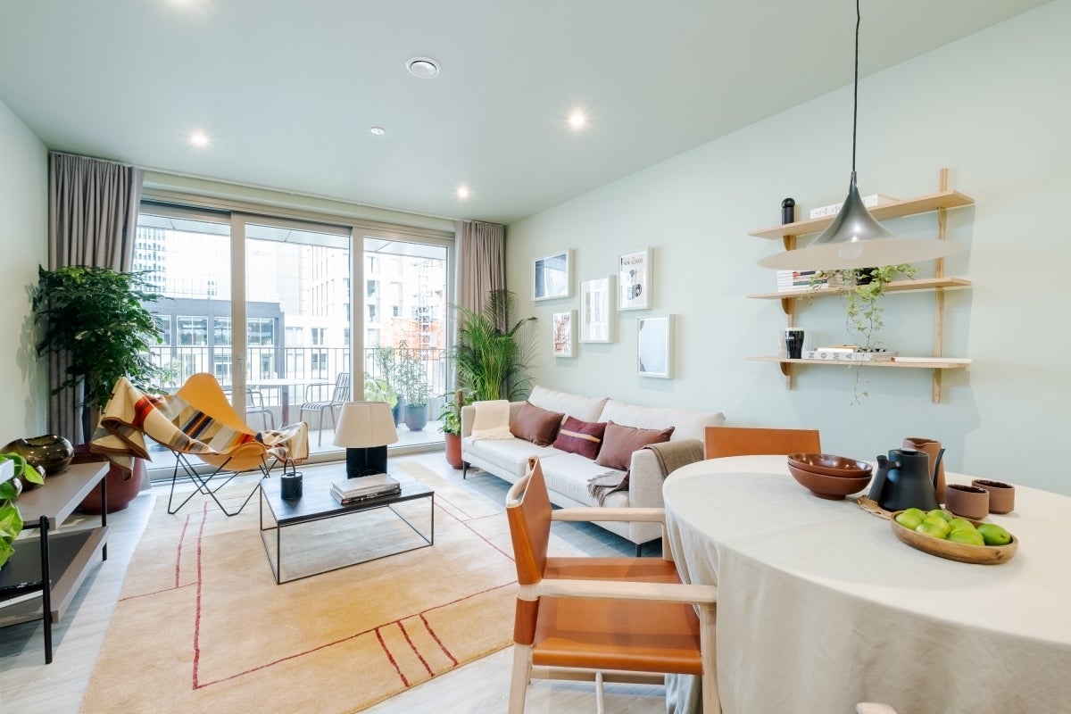 Flat Cherry Park Lane in Greater London