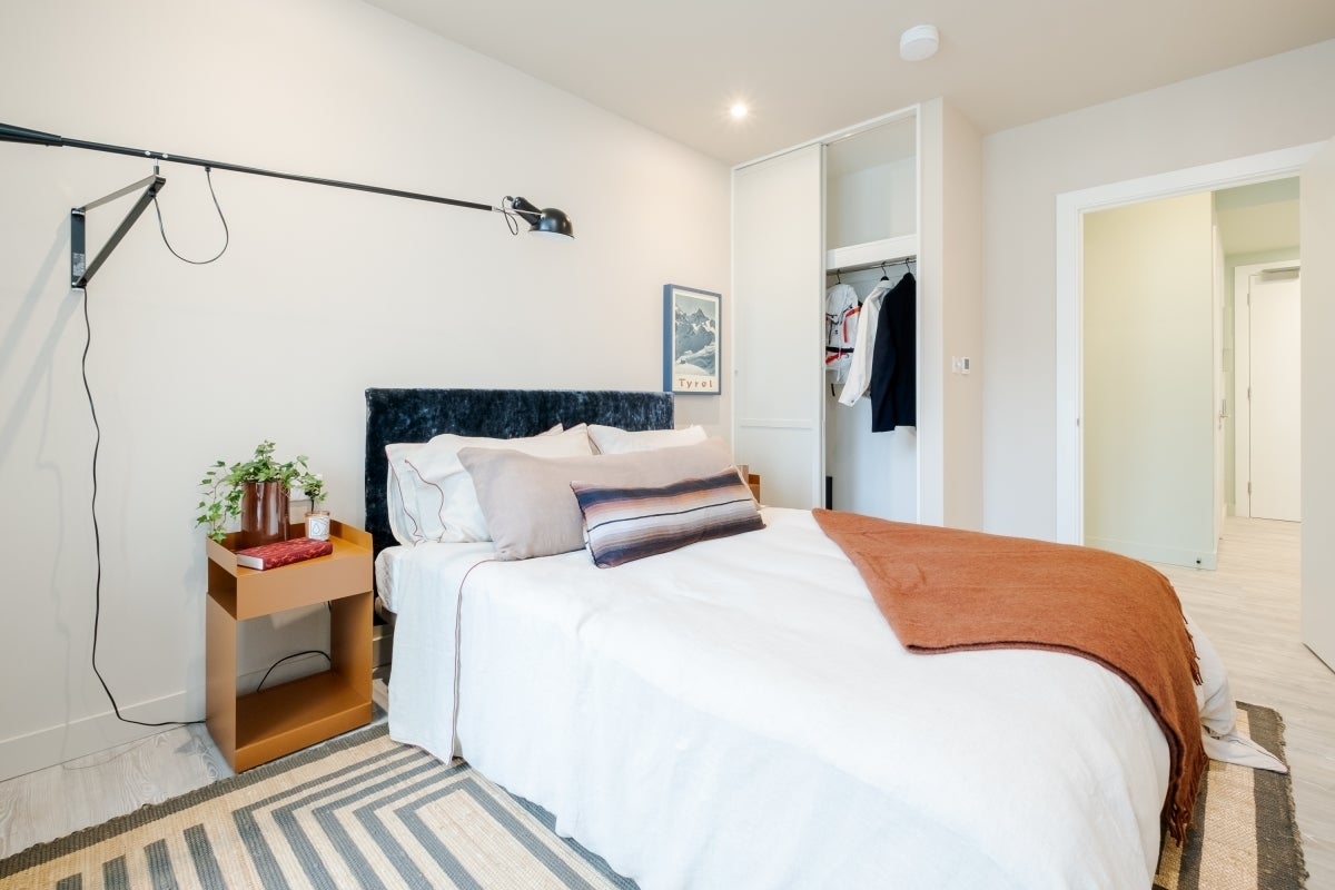 Flat Cherry Park Lane in Greater London
