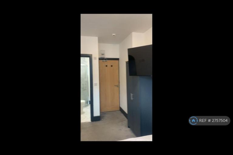 Room Sidney Grove in Newcastle upon Tyne