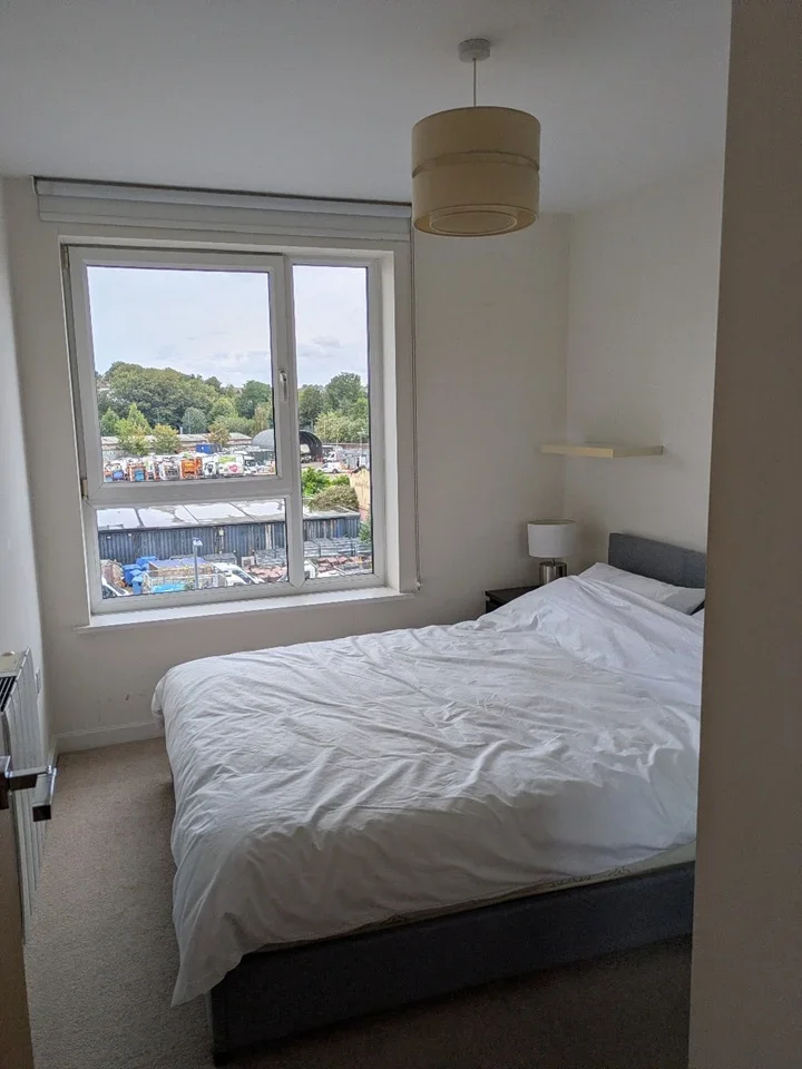Flat Ocean Drive in Gillingham