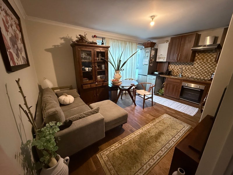 Room Arabella Drive in Greater London