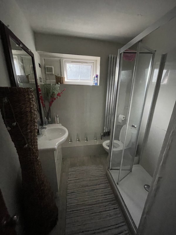Room Arabella Drive in Greater London