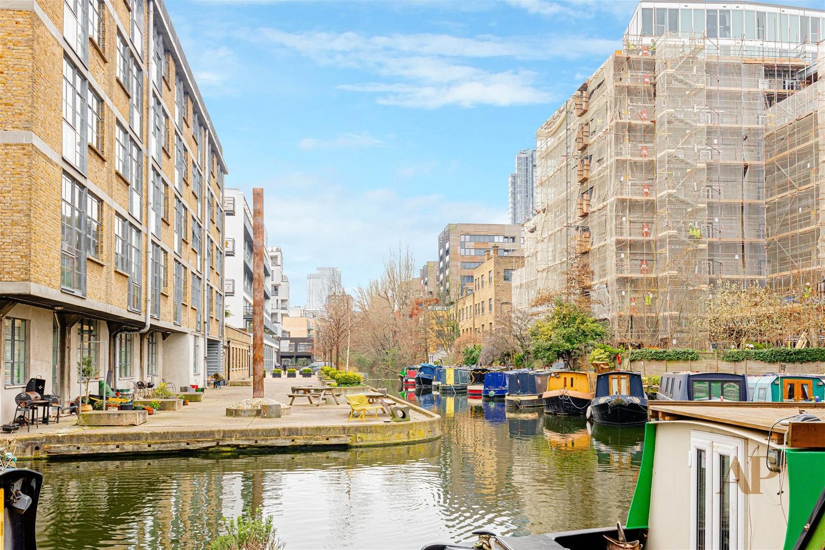 Flat Wharf Road in Greater London