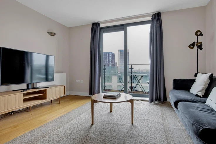 Flat Freeling Street in Greater London