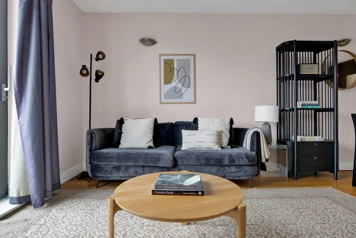 Flat Freeling Street in Greater London