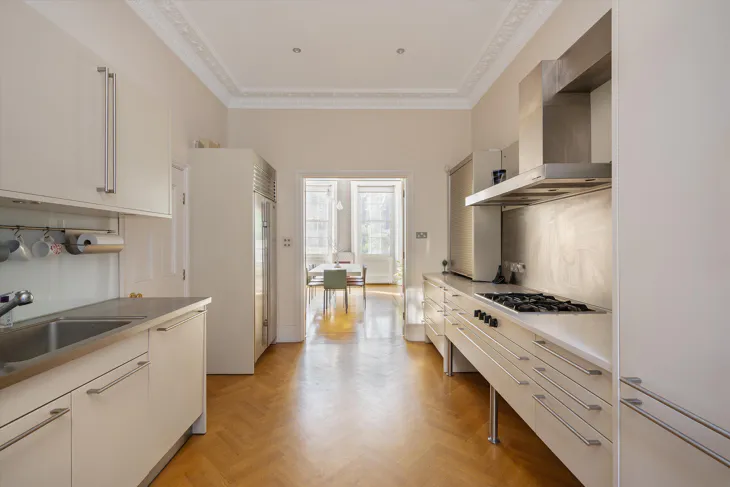 Flat Connaught Square in City of Westminster
