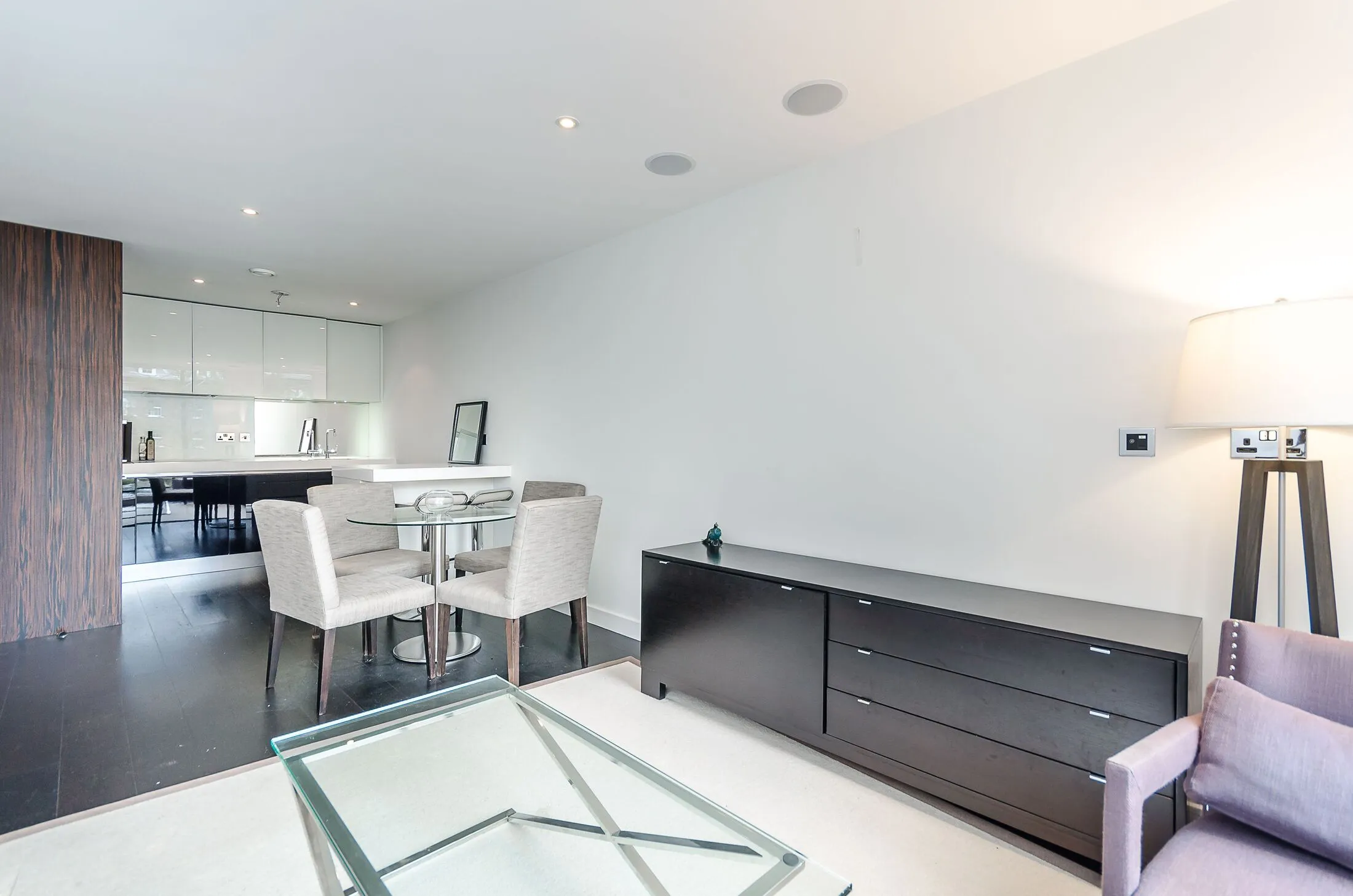 Flat Gatliff Road in City of Westminster