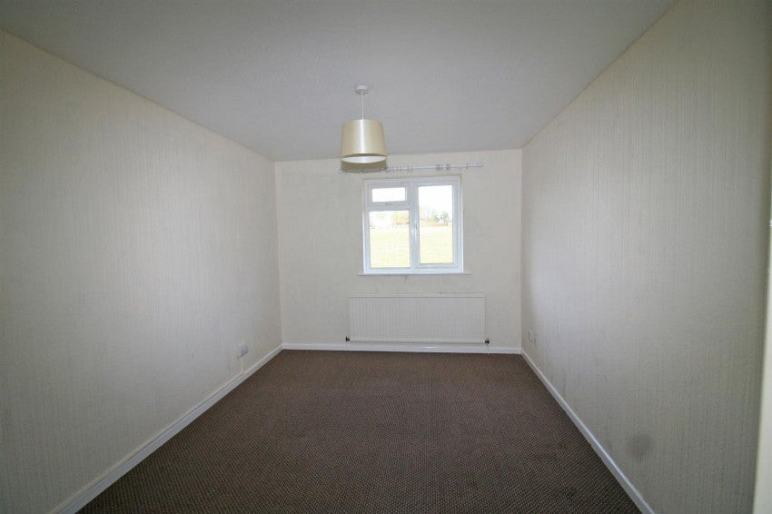 Flat Carew Road in Mid Devon