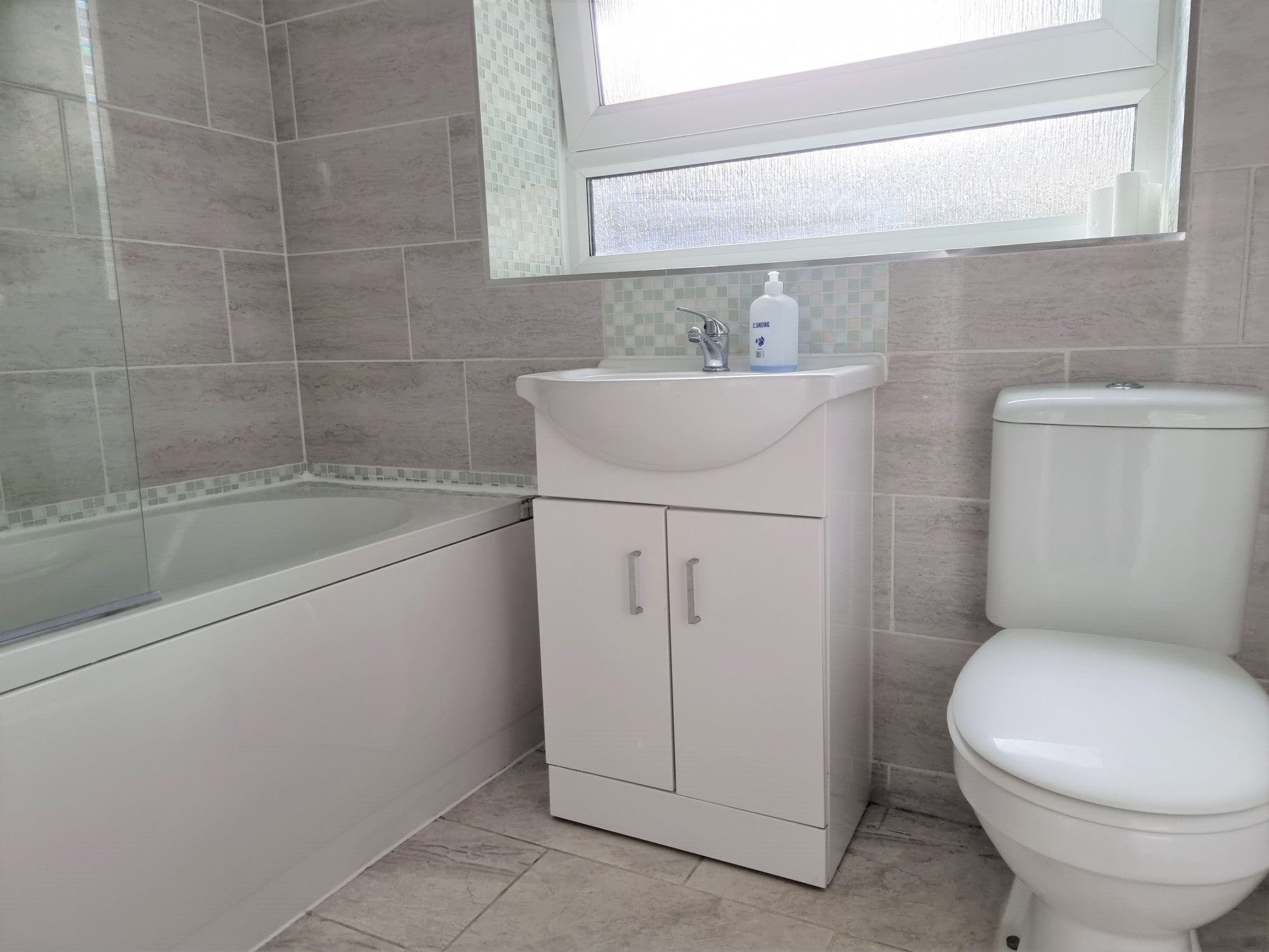 Flat Barnes Close in Greater London