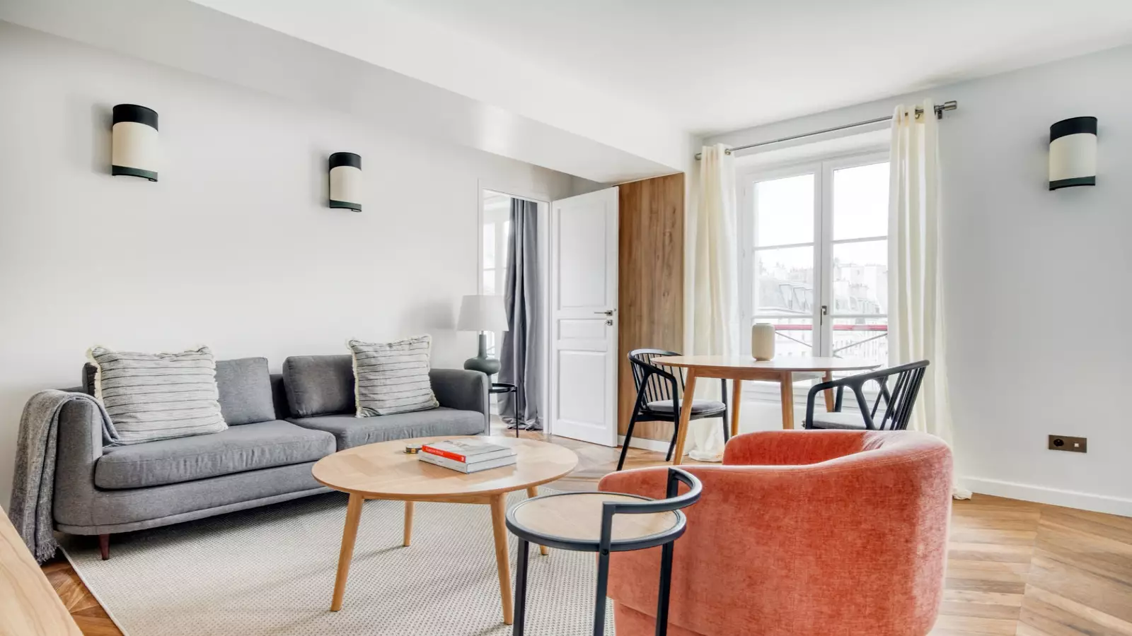 Flat Rue Louis Le Grand in Paris