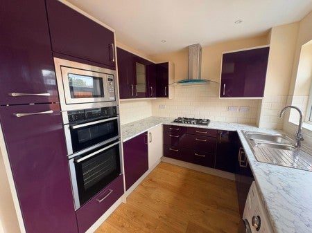 House Greystone Close in Redditch