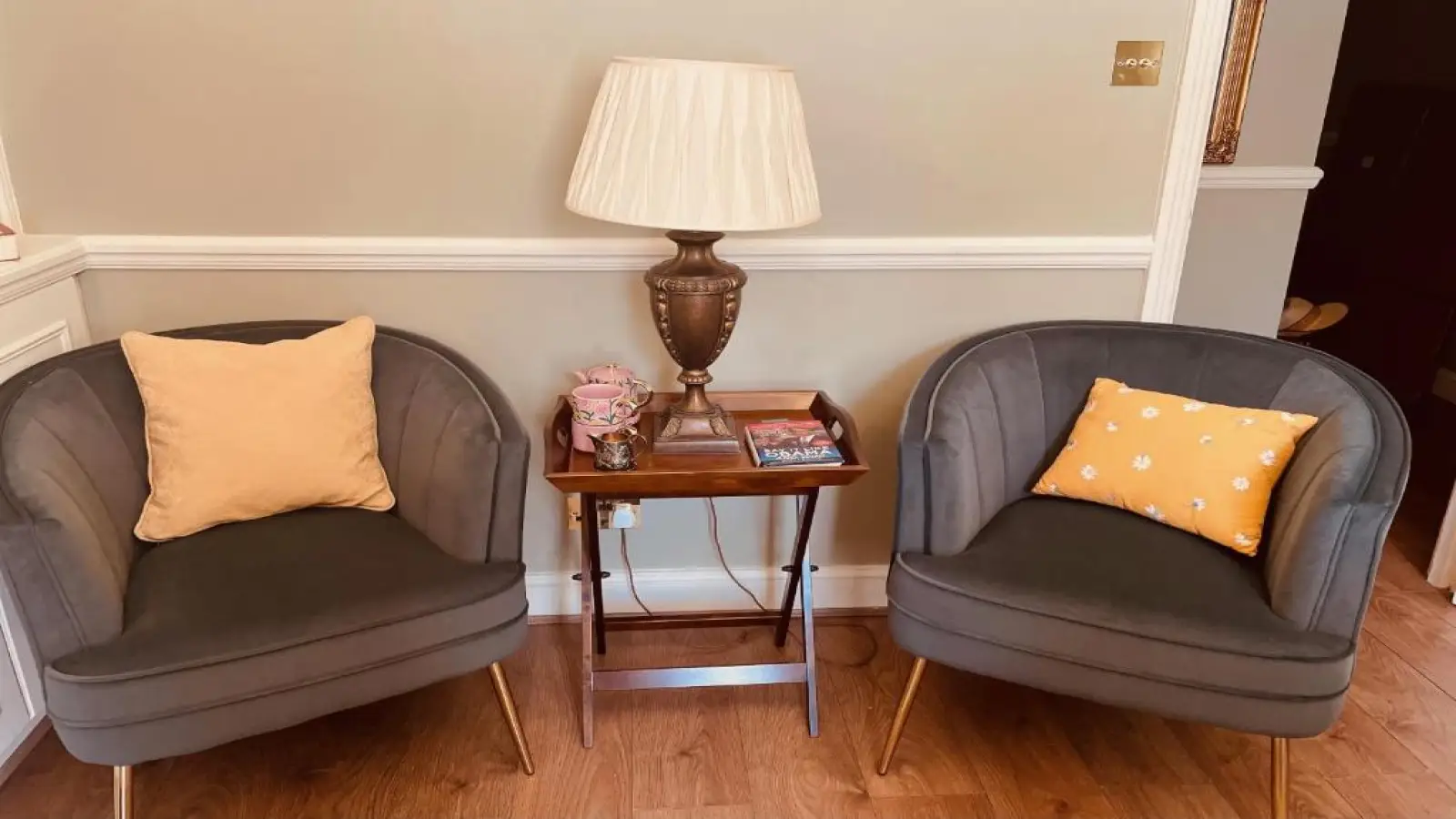 Flat Devereux Road in Greater London