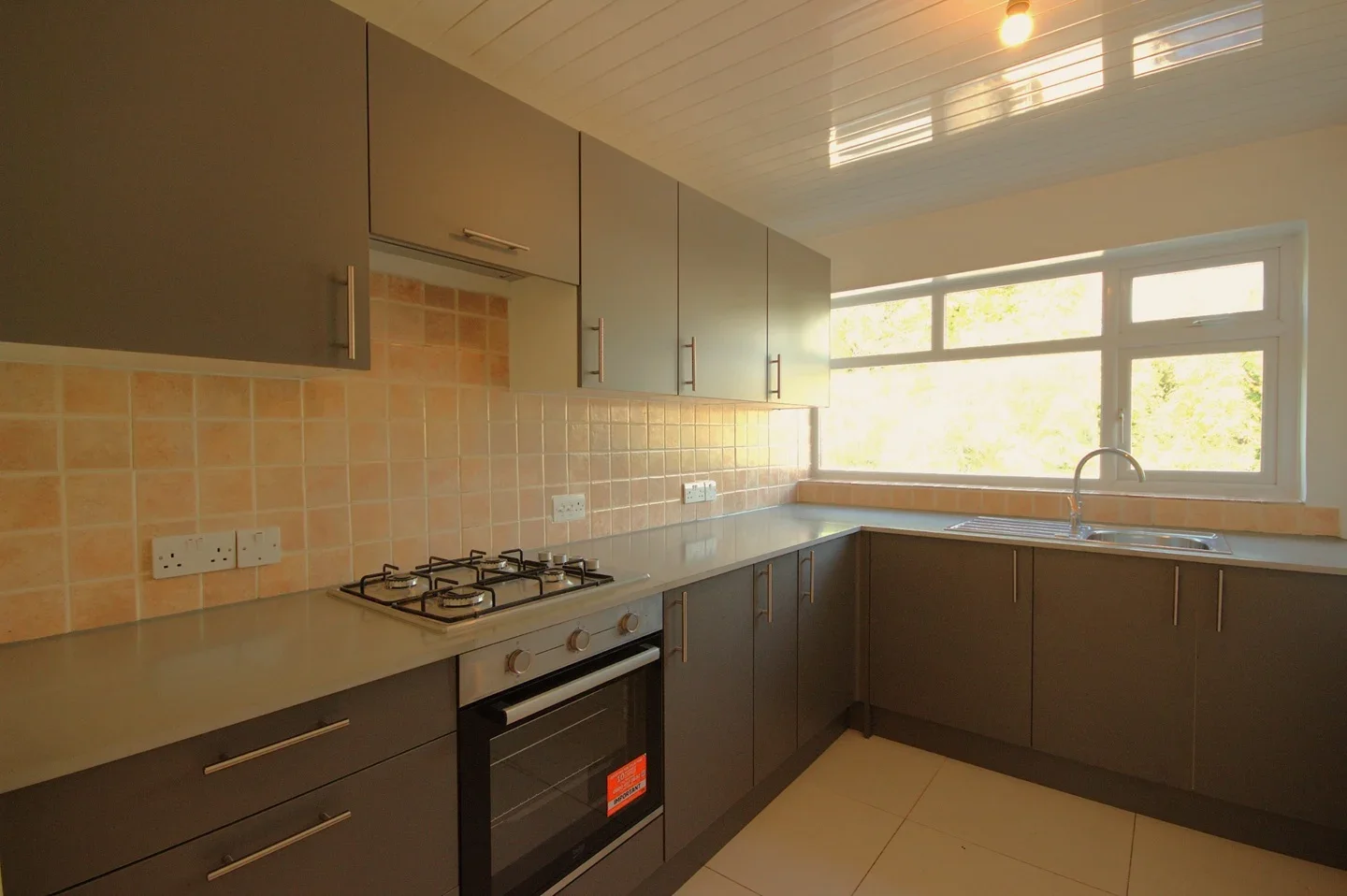 Flat Stratfield House in Greater London