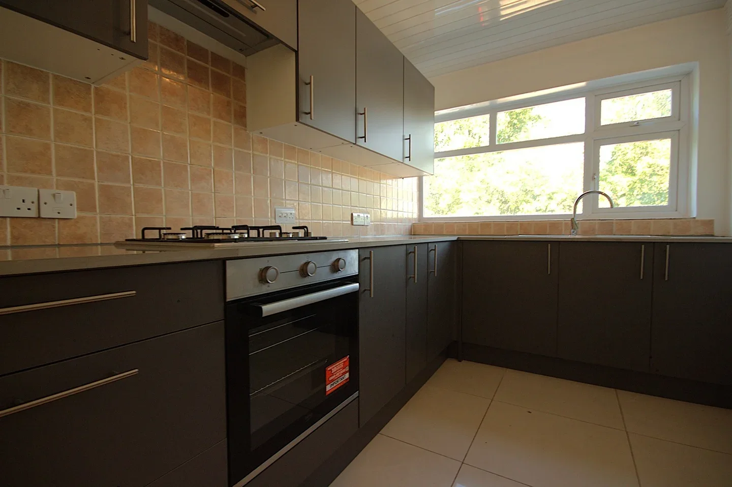 Flat Stratfield House in Greater London