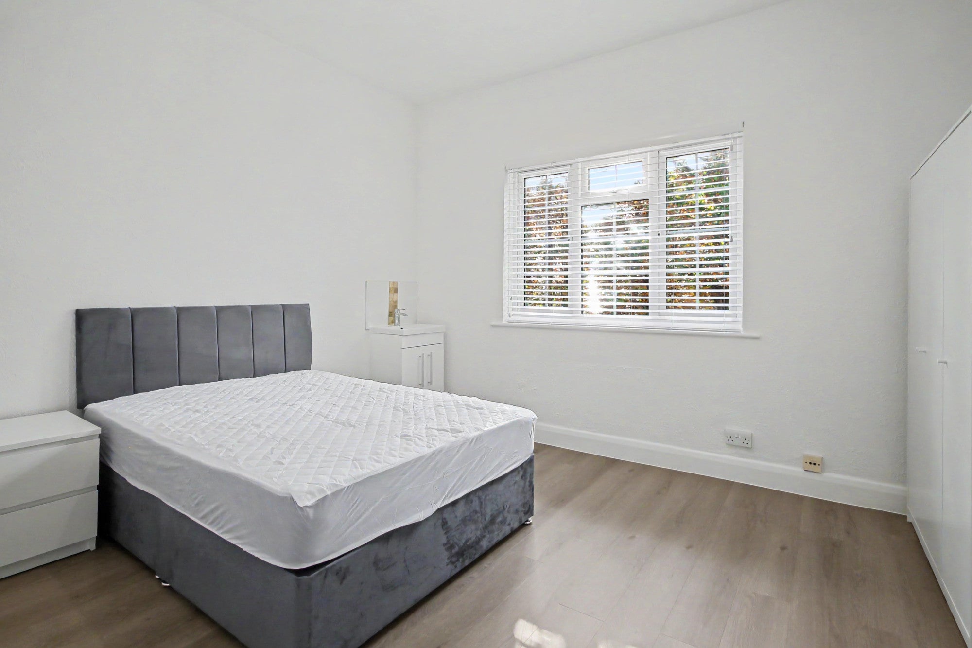 Room Alexandra Road in Rushmoor