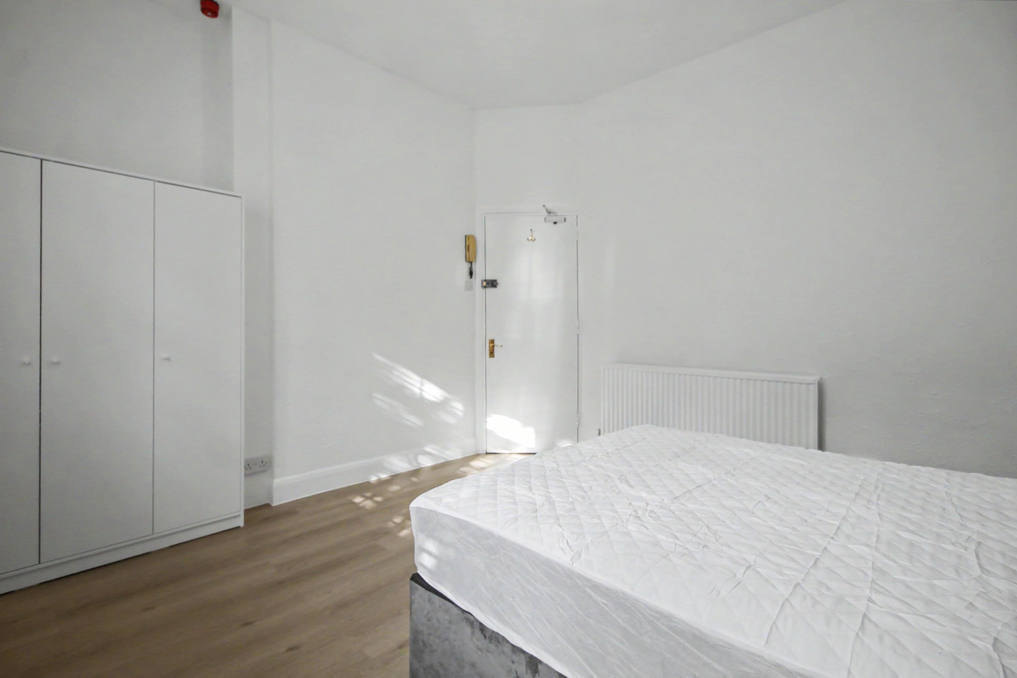 Room Alexandra Road in Rushmoor