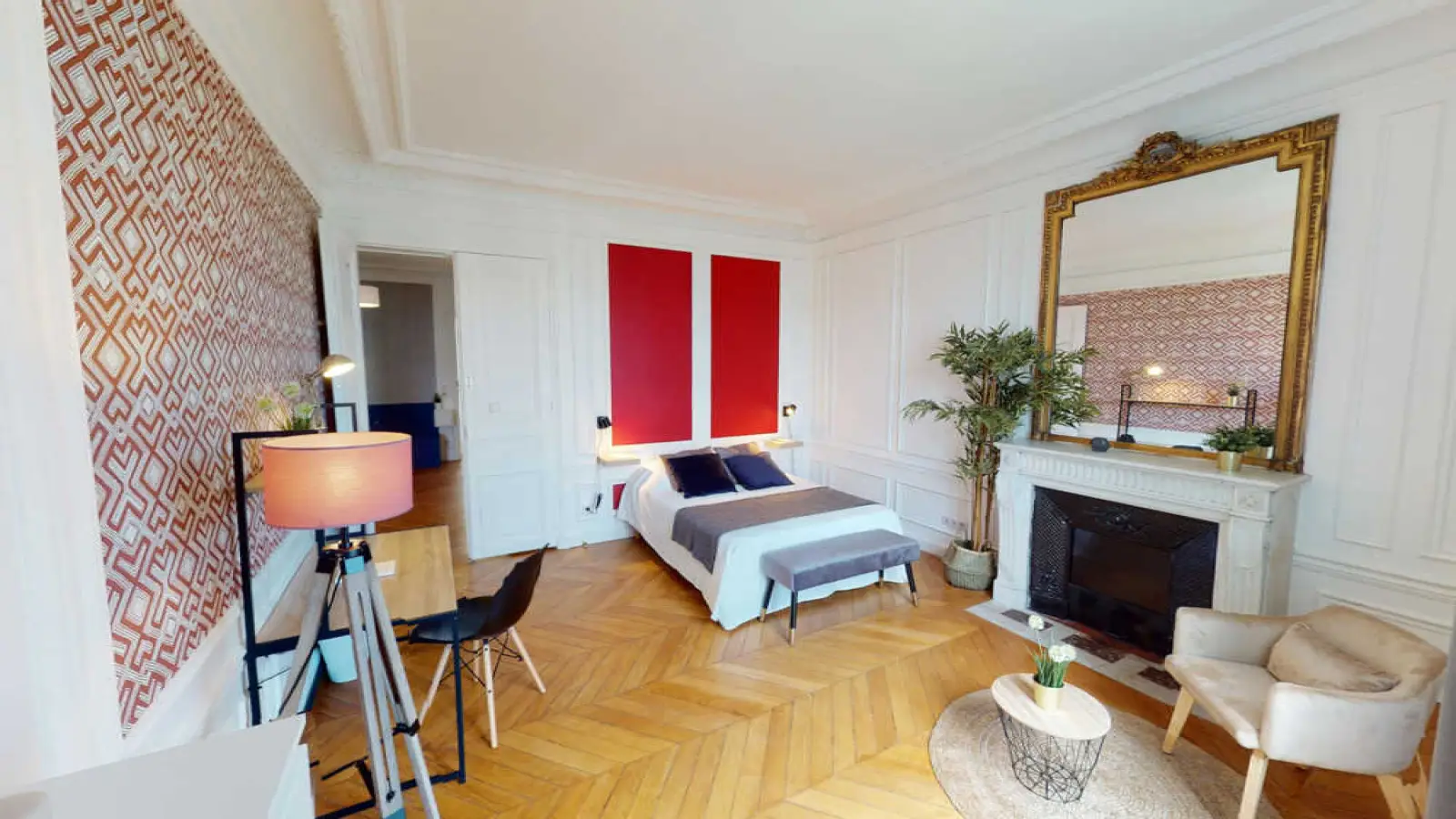 Flat Rue Ampère in Paris