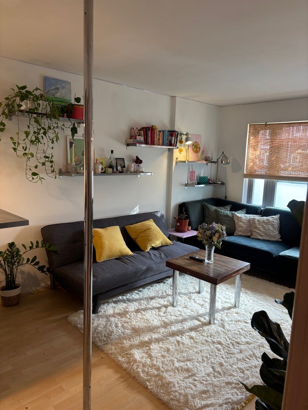 Room Chicksand Street in Greater London
