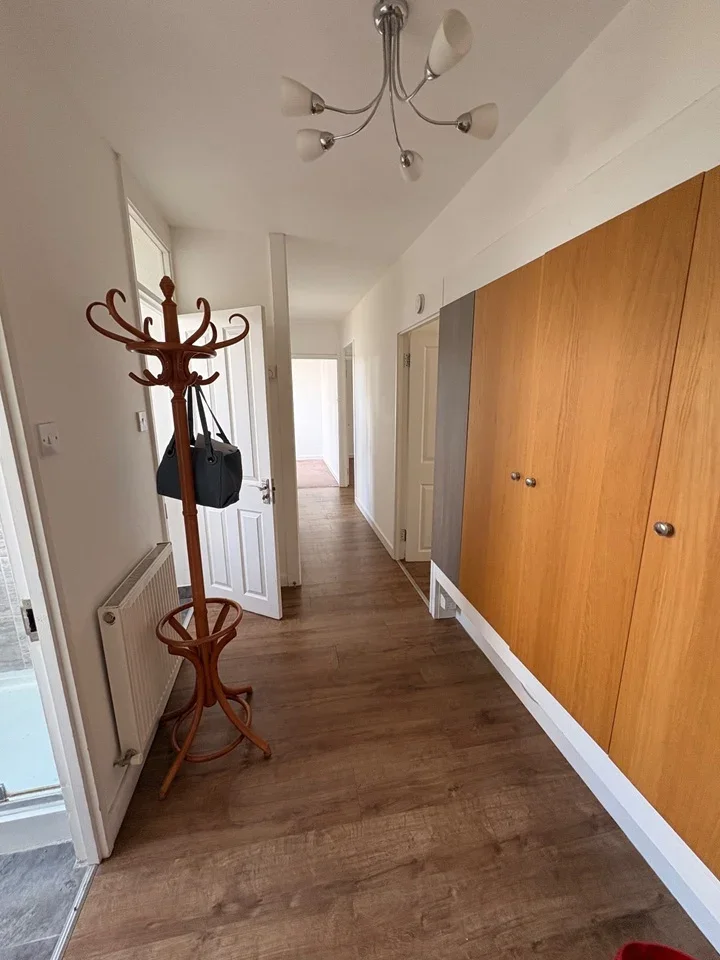 Flat Putney Hill in Greater London