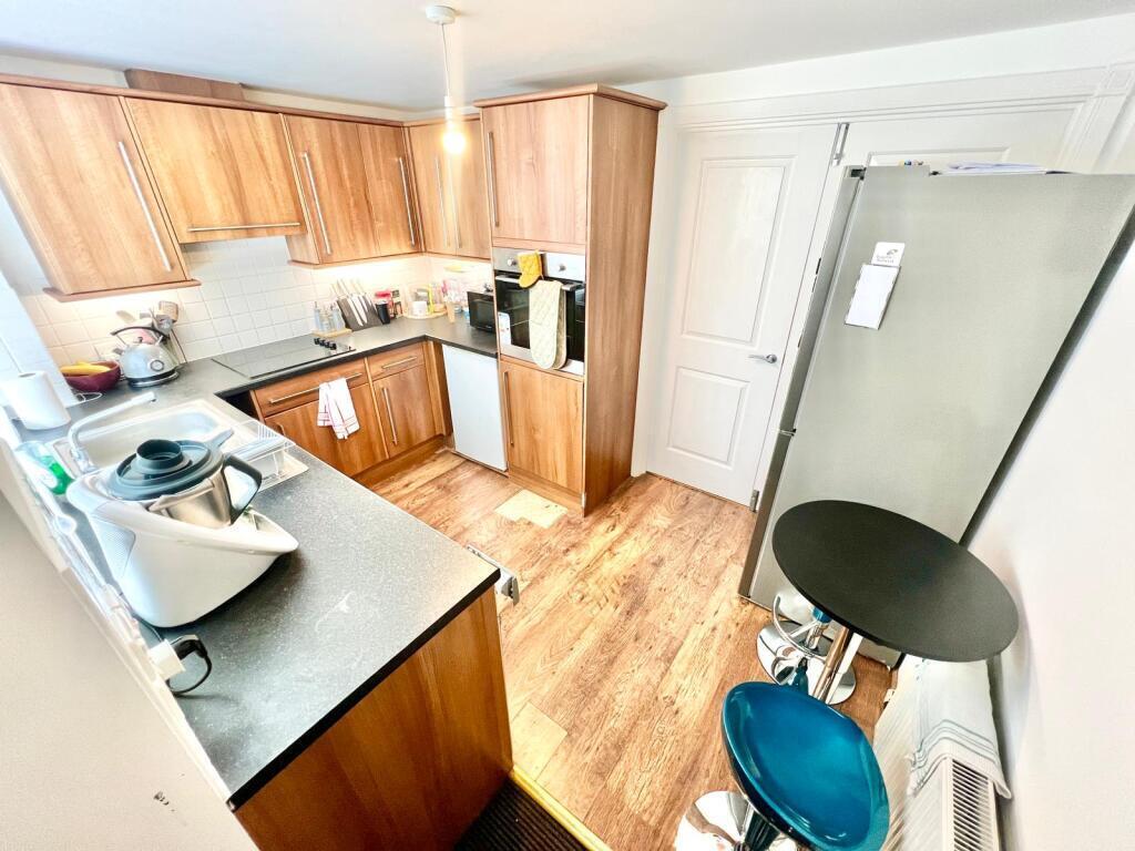 Flat Ashby Wood Drive in Upton