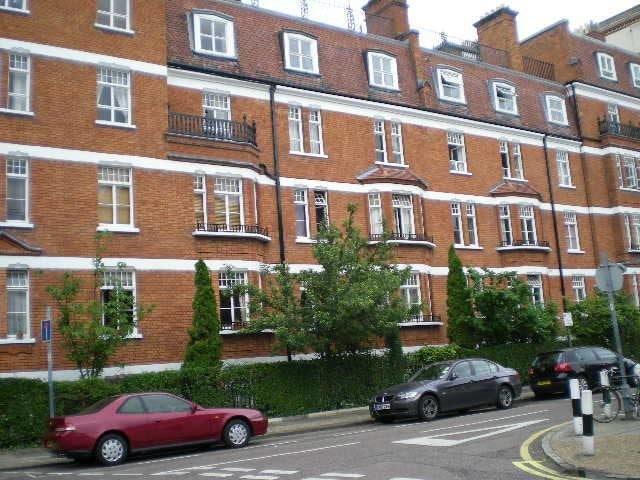 Flat Avonmore Road in Greater London