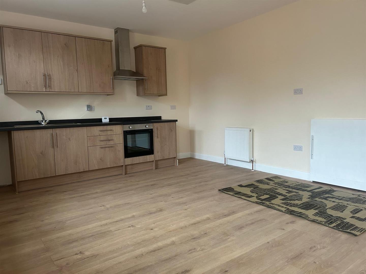 Flat Lower Wortley Road in Leeds