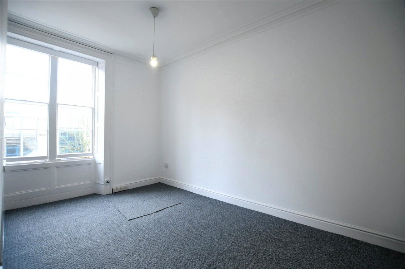Flat South Crescent in Weston-super-Mare