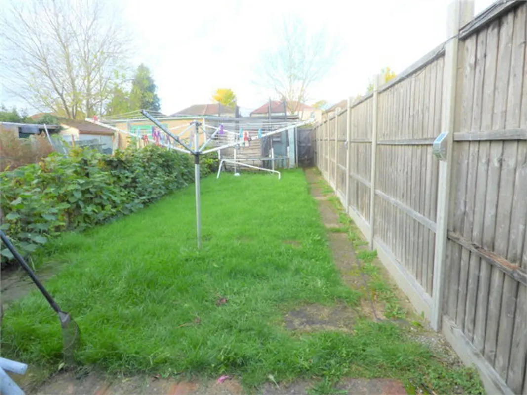 House Fredora Avenue in Greater London
