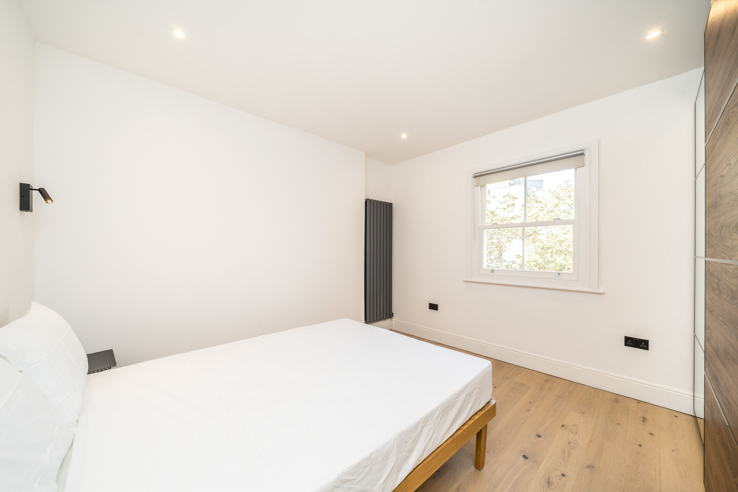 Flat Camberwell Green in Greater London