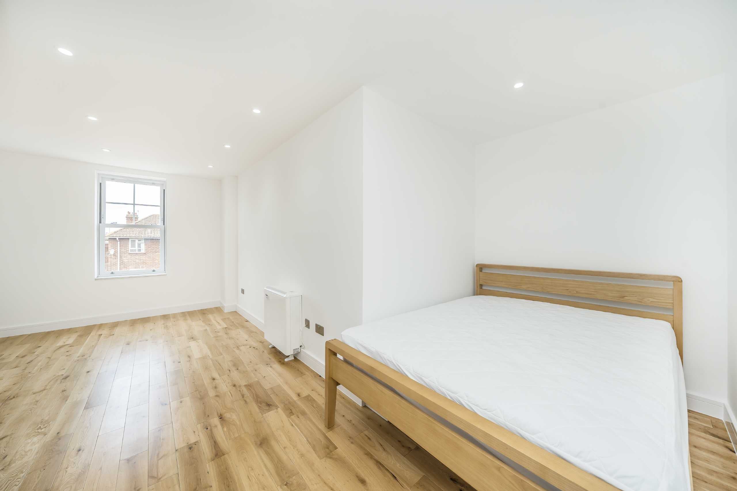 Flat Kingsley Road in Greater London