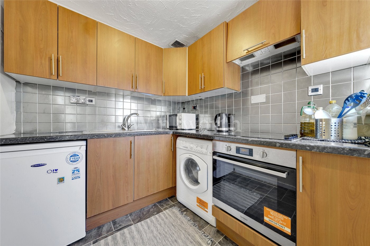 Flat Cricklewood Lane in Greater London