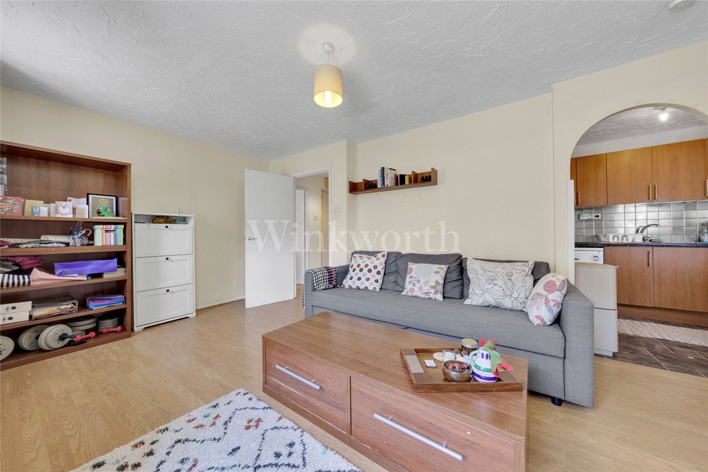 Flat Cricklewood Lane in Greater London