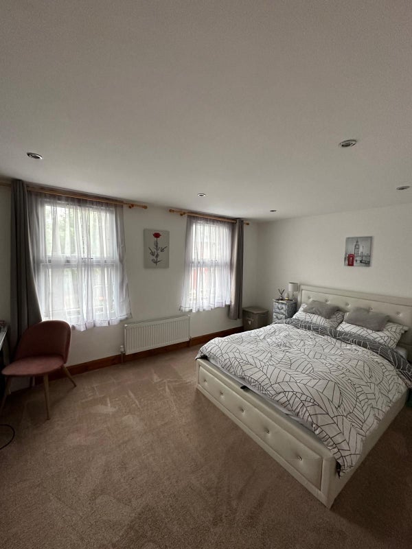 Room Liddon Road in Greater London