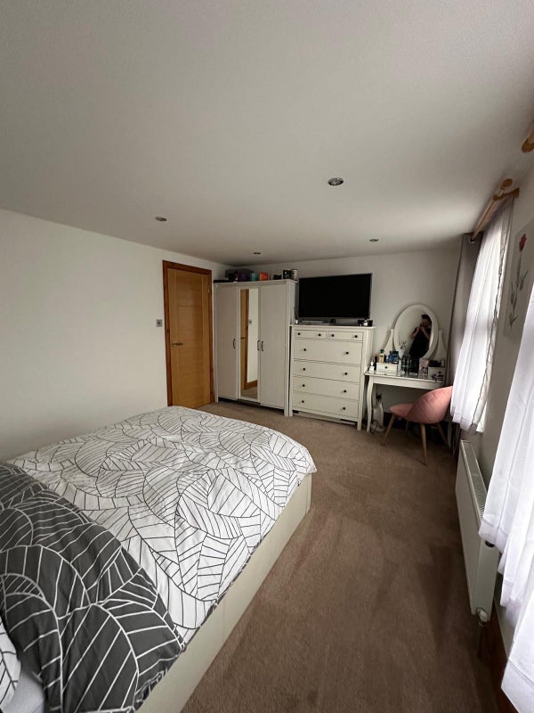Room Liddon Road in Greater London