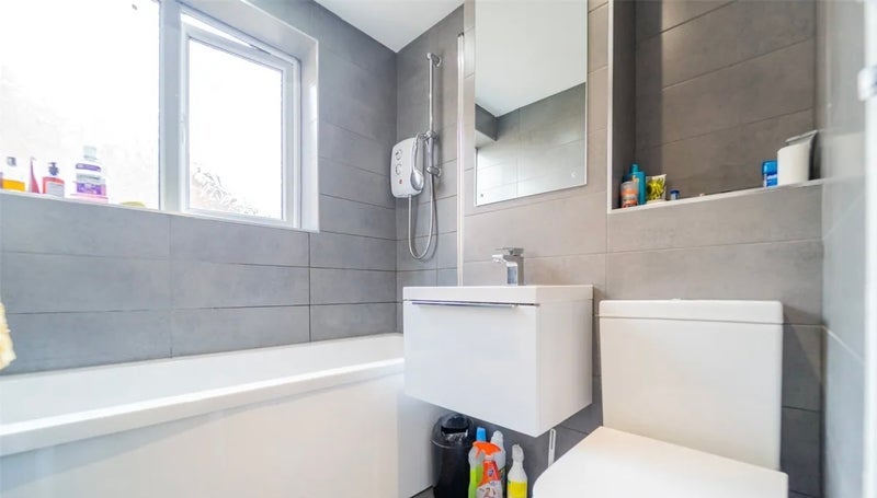 Room Hazelwell Crescent in Birmingham