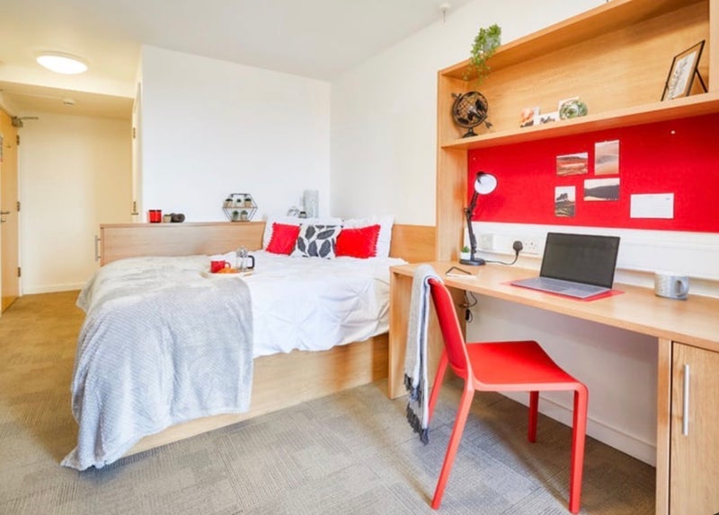 Room Grenville Street South in Liverpool