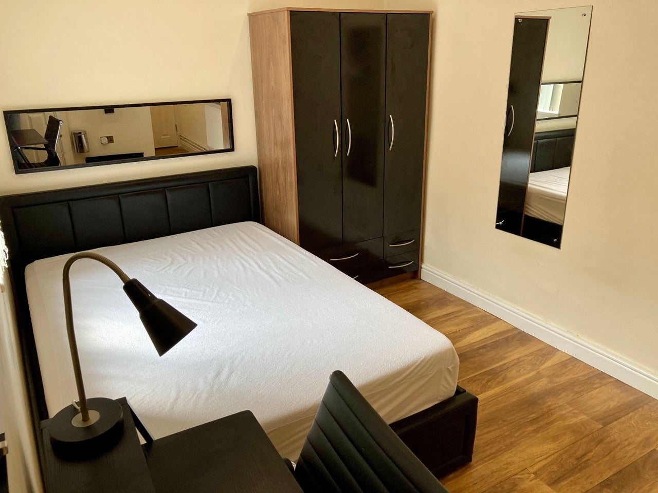 Room Oxford Street in Charnwood