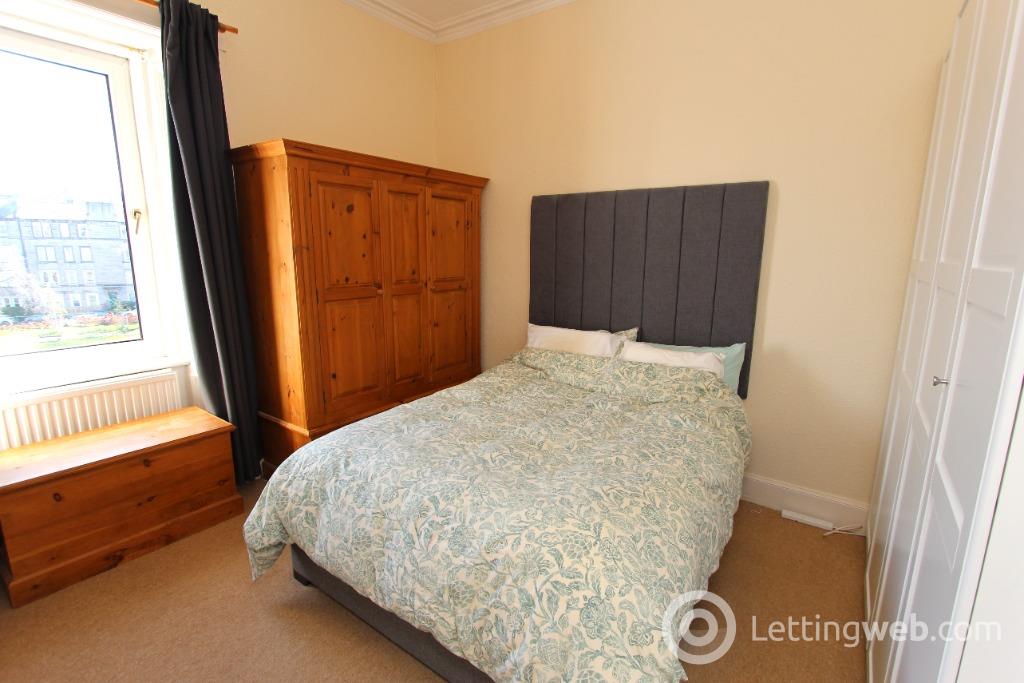 Flat Murieston Place in City of Edinburgh