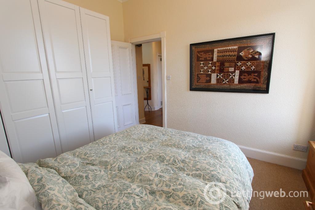 Flat Murieston Place in City of Edinburgh