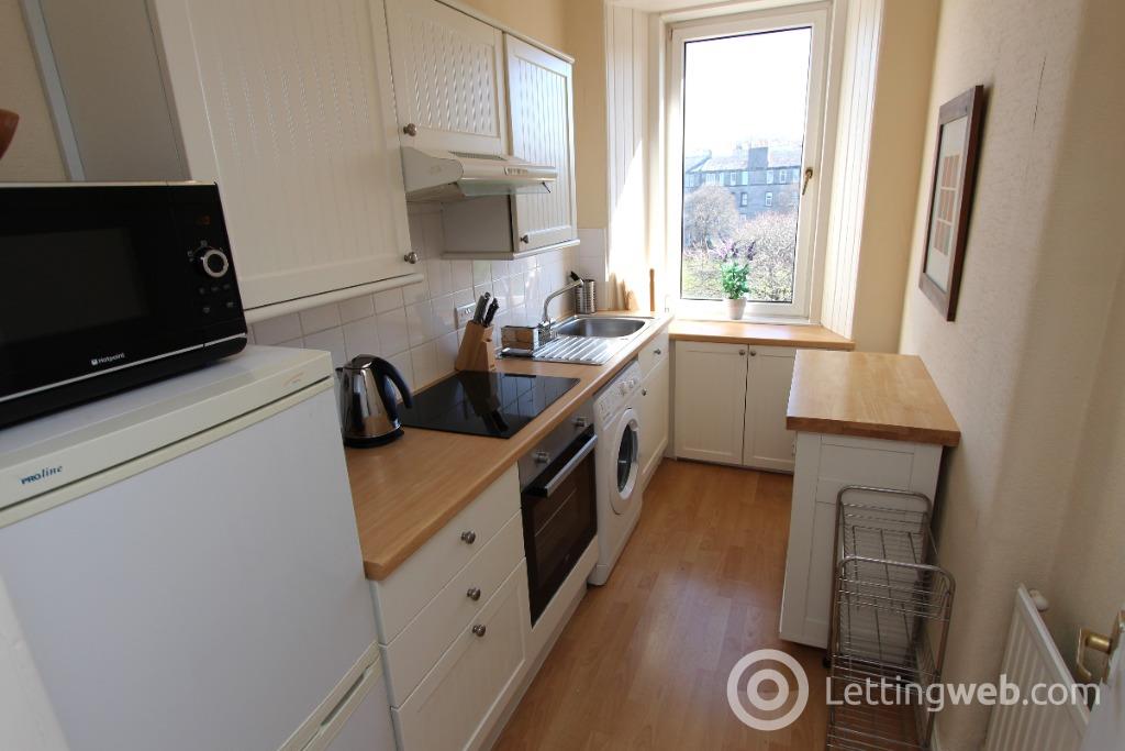 Flat Murieston Place in City of Edinburgh