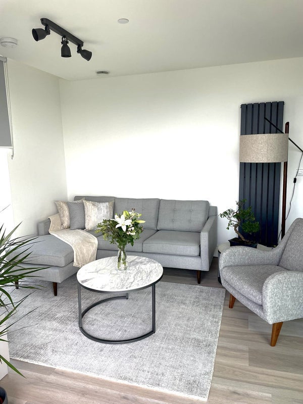 Flat Daneland Walk in Greater London