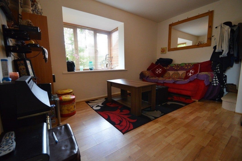 House Langtons Meadow in Farnham Royal