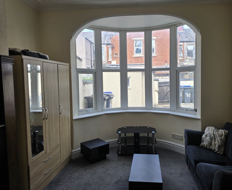 Room Chesterfield Road in Blackpool