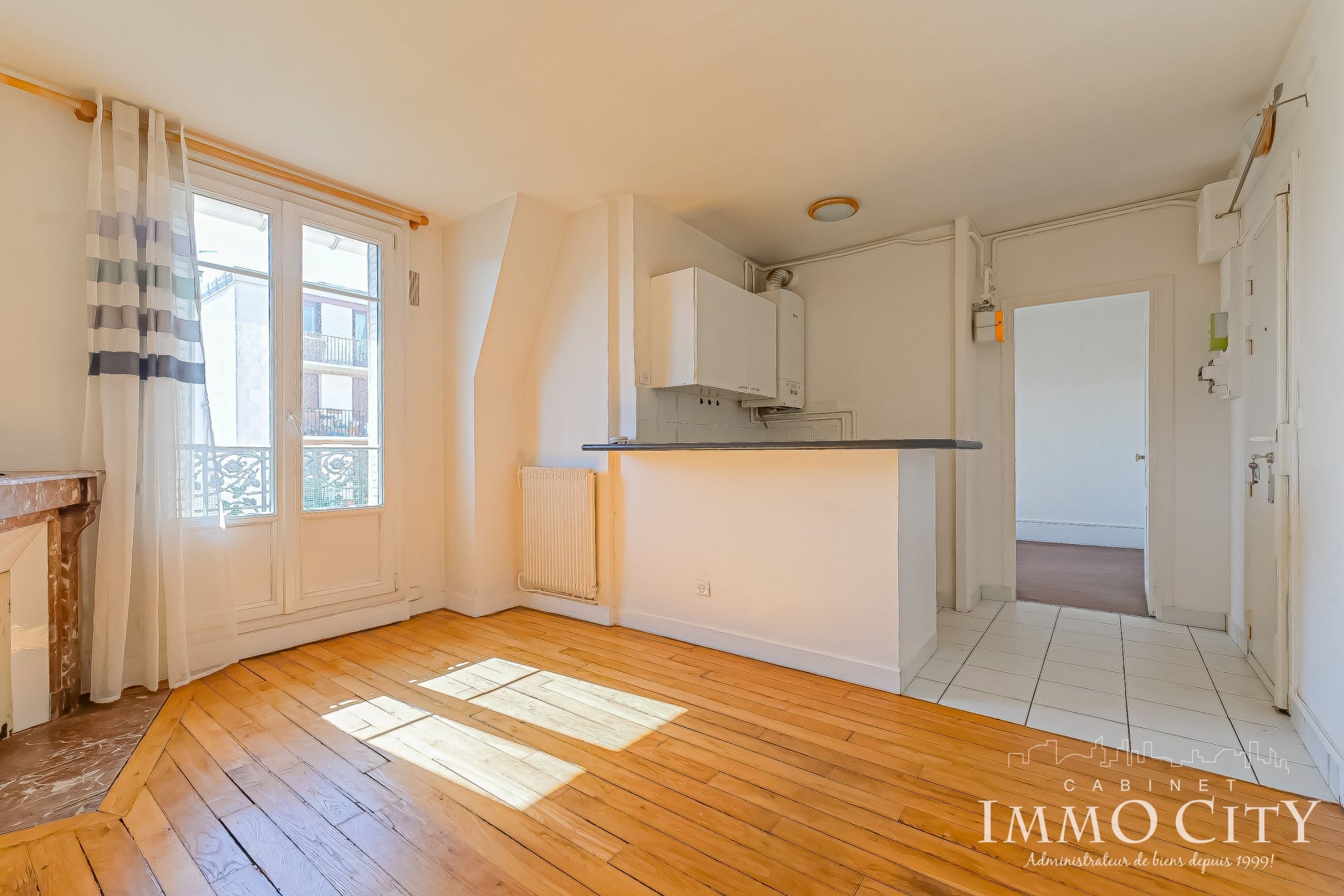 Flat Rue Racine in Montrouge