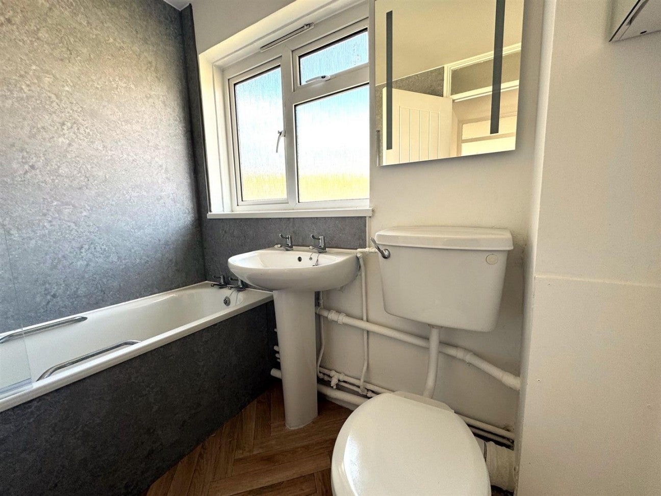 Flat Broadwey Close in Weymouth