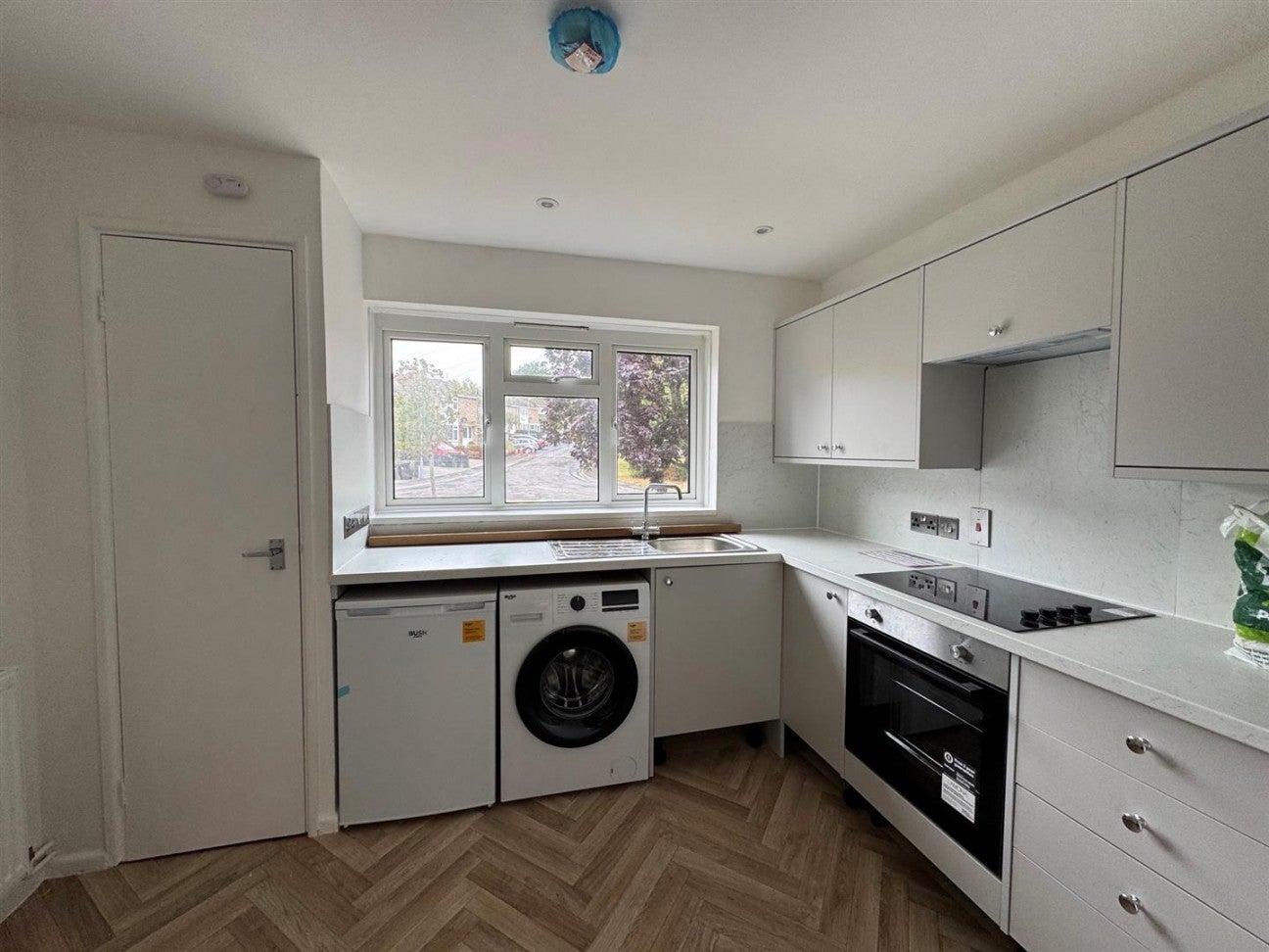 Flat Broadwey Close in Weymouth